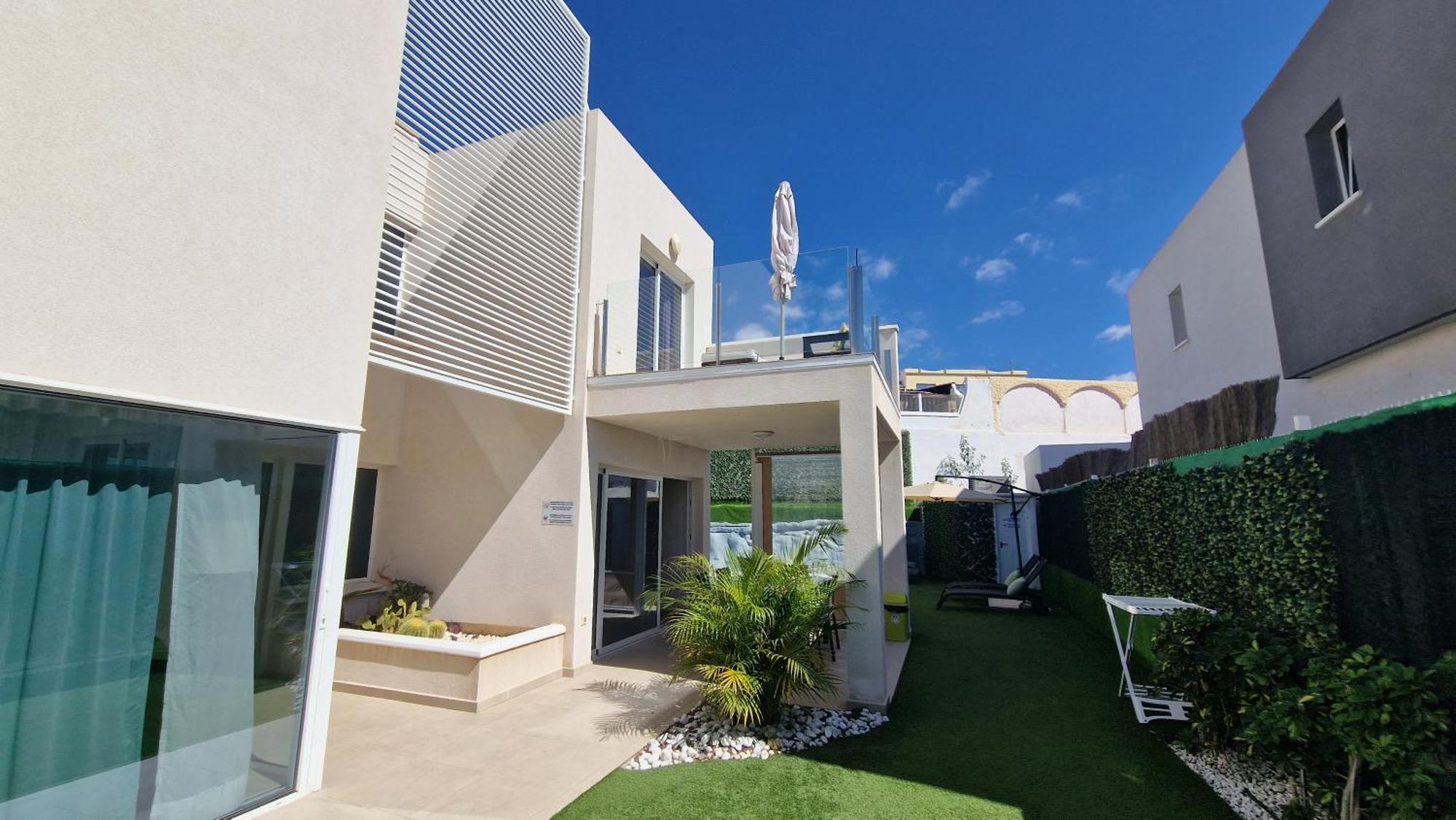 Villa Paraiso-Luxury Villa With Heated Pool أذيخي المظهر الخارجي الصورة
